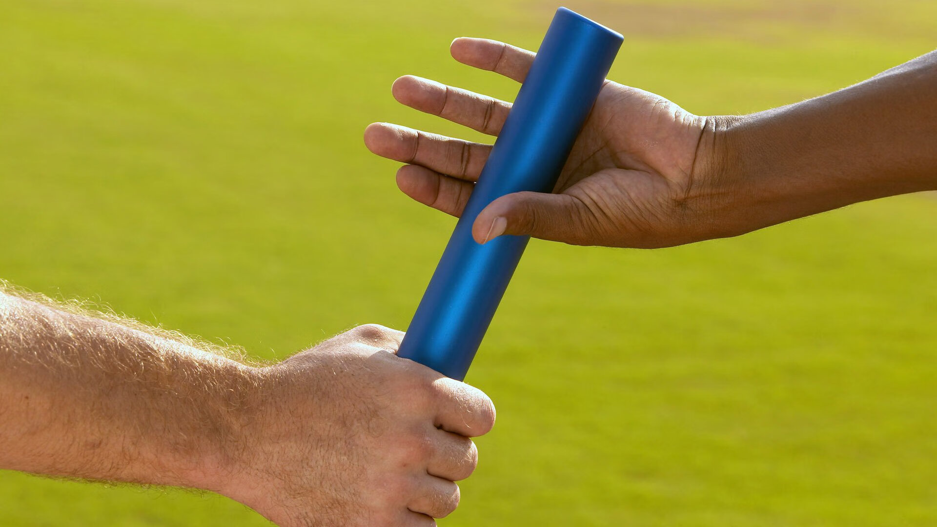 巴萨官宣新主帅上任,哈维赛季后正式告别,巴萨已开启与哈维的谈判