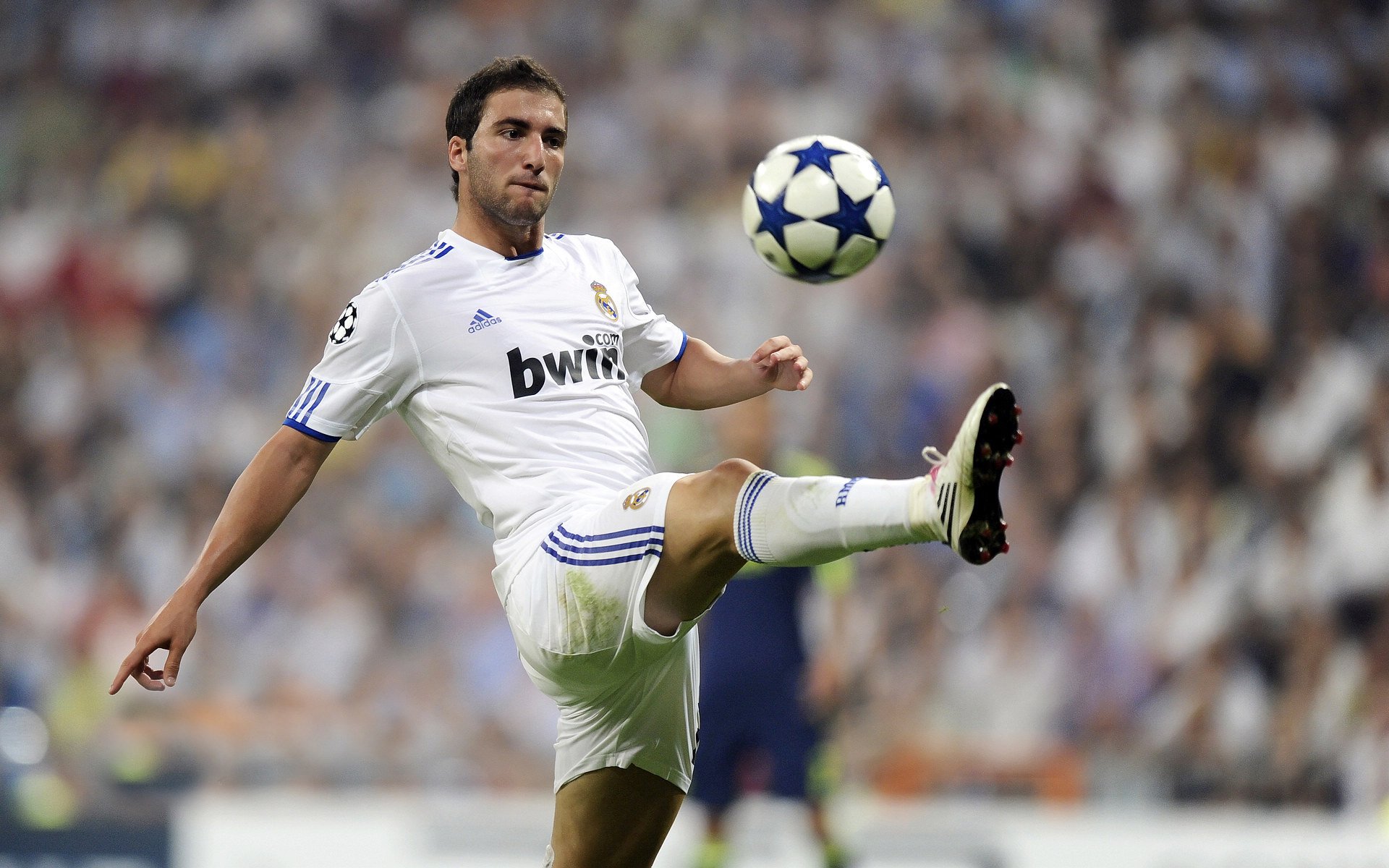 比利亚雷亚尔力克对手,取得关键胜利,比利亚雷亚尔强吗